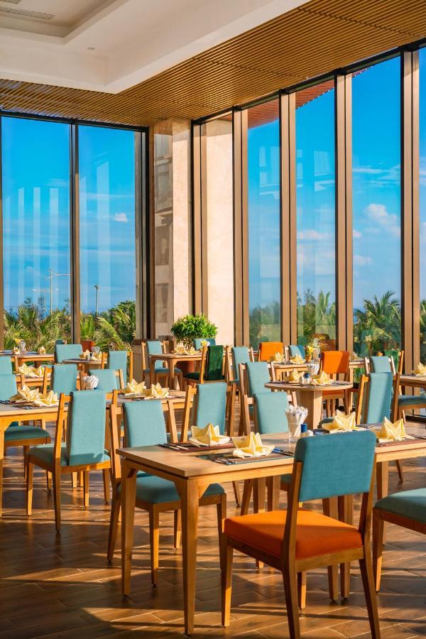 Sala Grand Tuyhoa Hotel توي هوا المظهر الخارجي الصورة