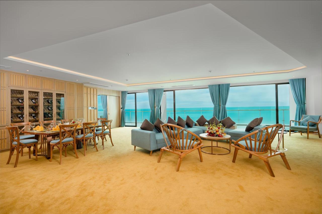 Sala Grand Tuyhoa Hotel توي هوا المظهر الخارجي الصورة