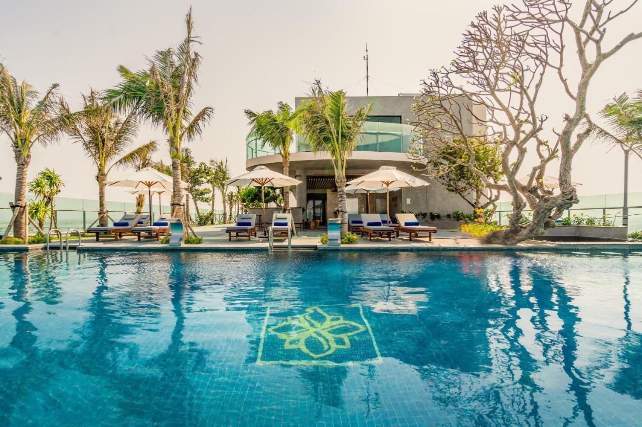 Sala Grand Tuyhoa Hotel توي هوا المظهر الخارجي الصورة