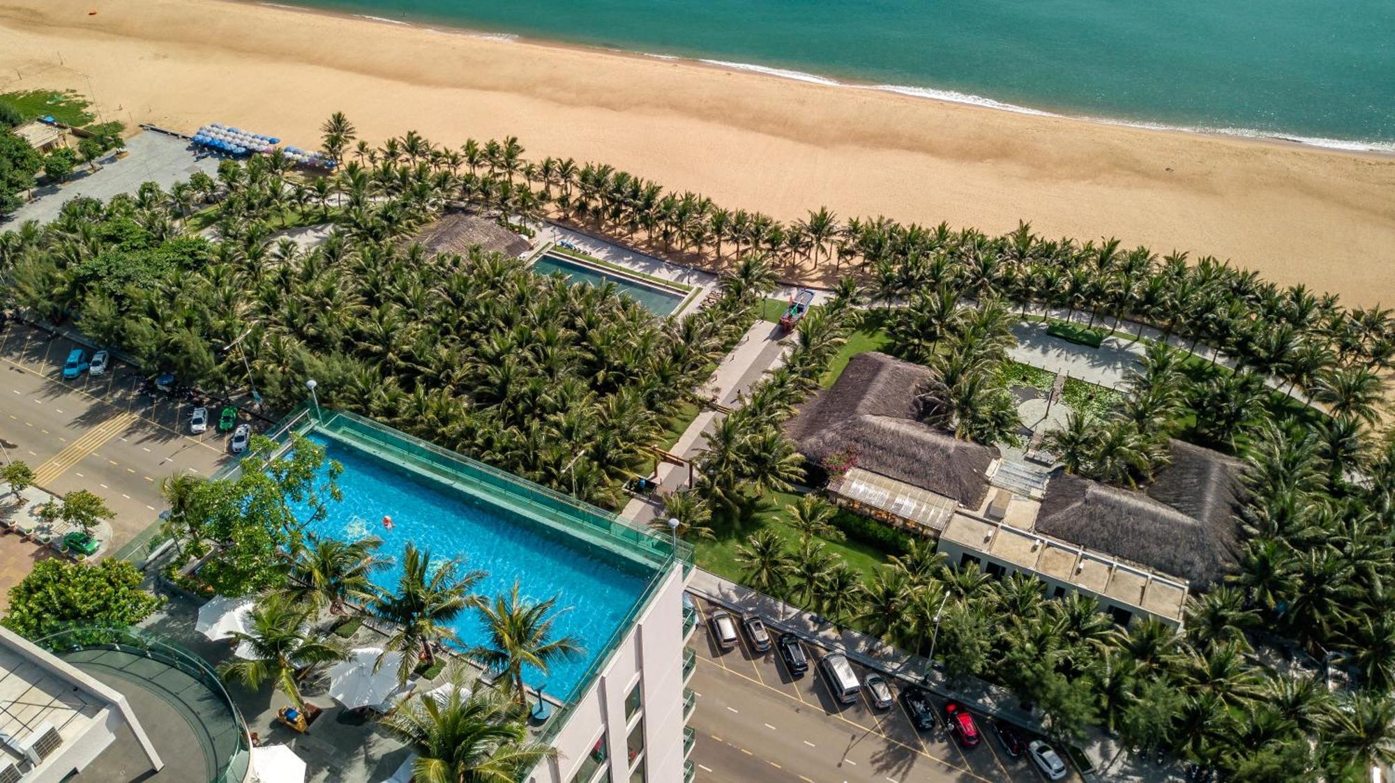 Sala Grand Tuyhoa Hotel توي هوا المظهر الخارجي الصورة